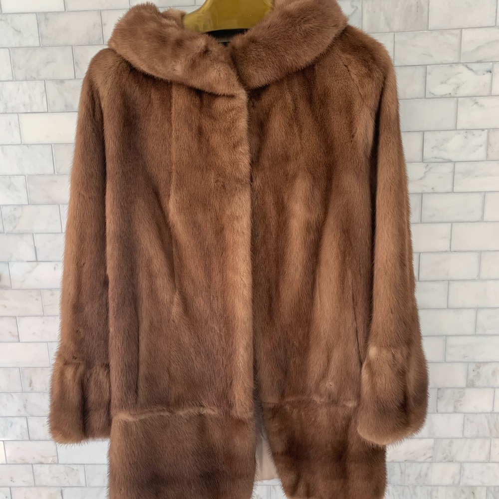 Vintage Mink Fur Coat, Goldsmith’s, Adjustable Link